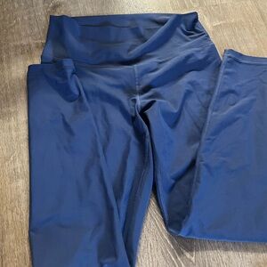 Old Navy Active High-Rise Leggings in Deep Blue